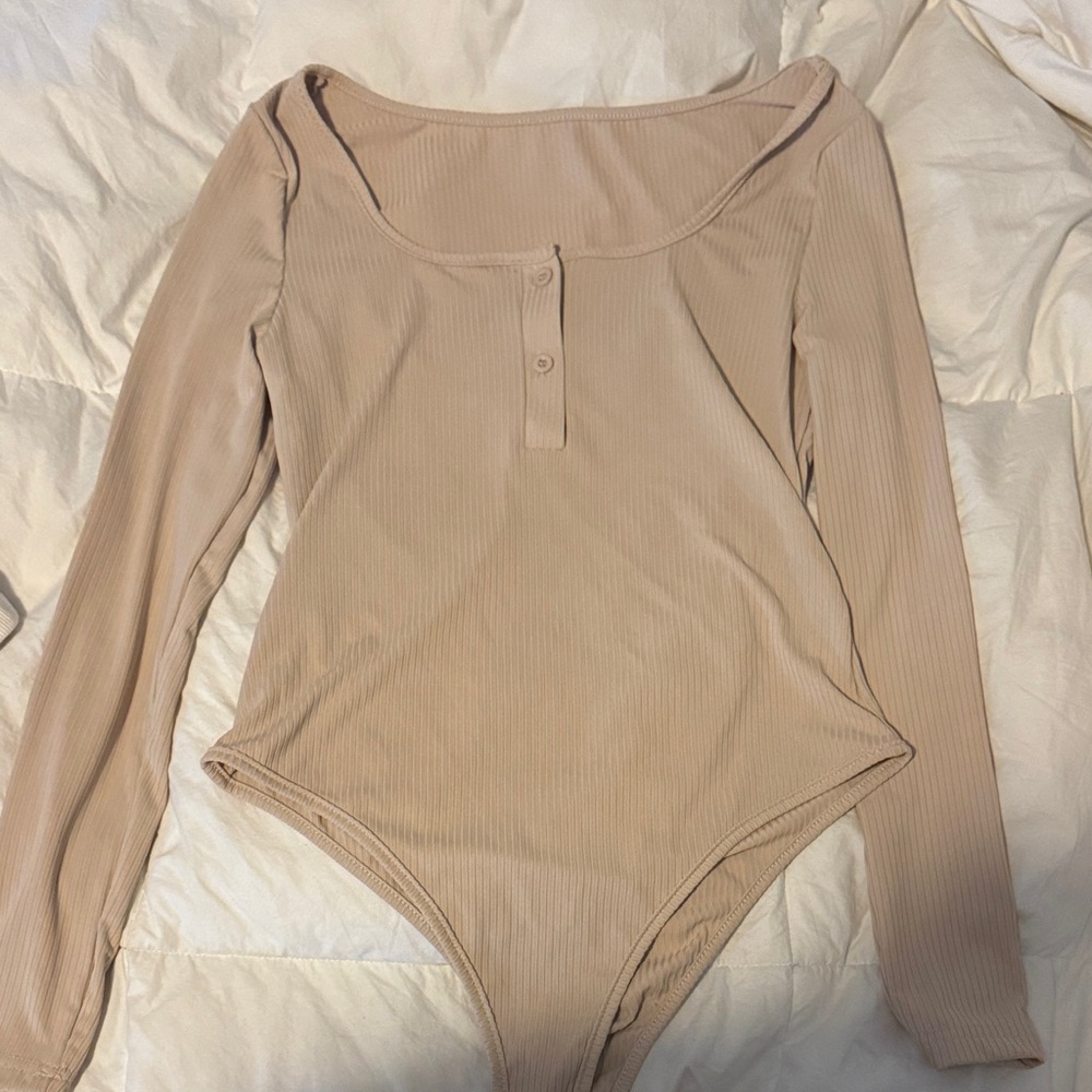 SHEIN Ribbed Long Sleeve Nude Bodysuit